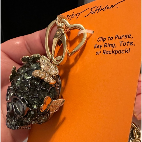 Betsy Johnson skull purse charm, earrings and necklace set - Picture 8 of 12